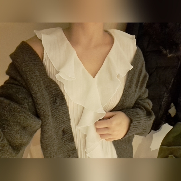 Blouse - Picture 3 of 3